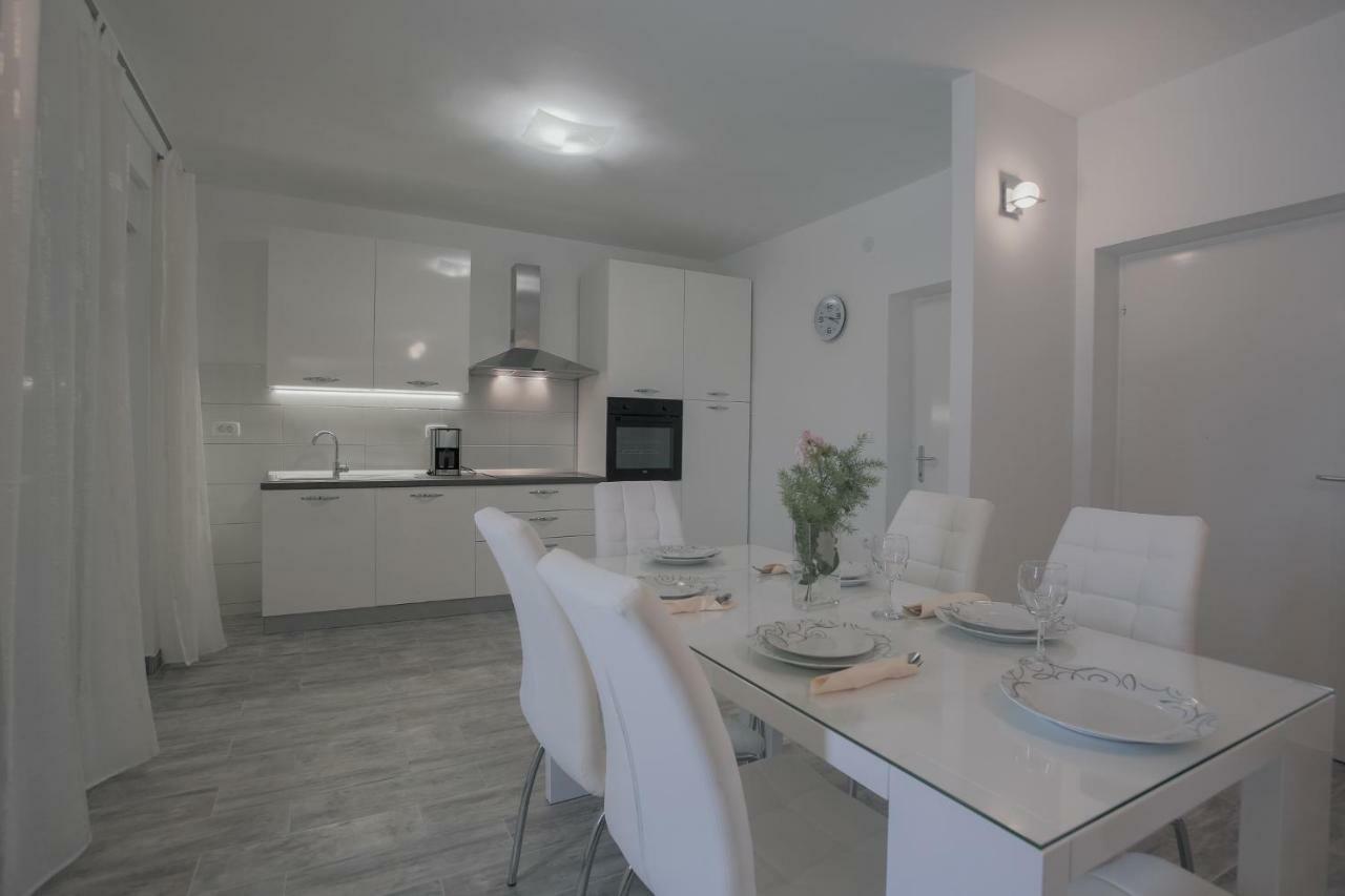 Apartman Slavko Seget Vranjica Exteriör bild